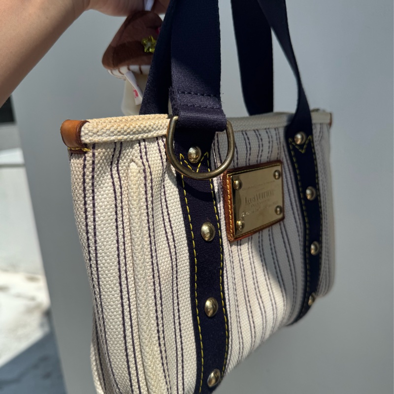 Louis Vuitton LV小金牌條紋帆布手提包-6