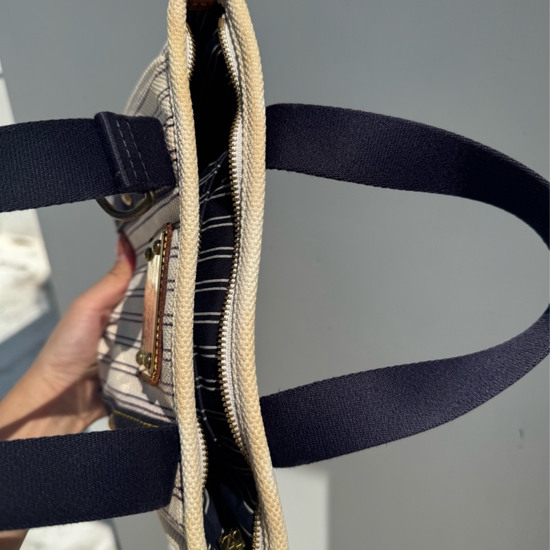 Louis Vuitton LV小金牌條紋帆布手提包-25