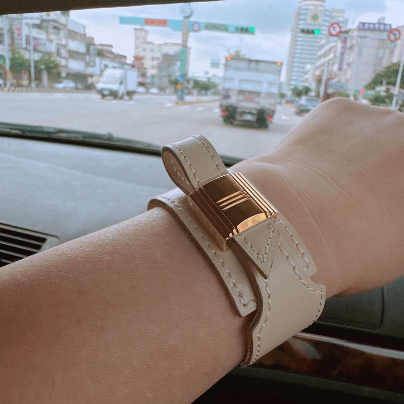 Hermes 真皮手環-1