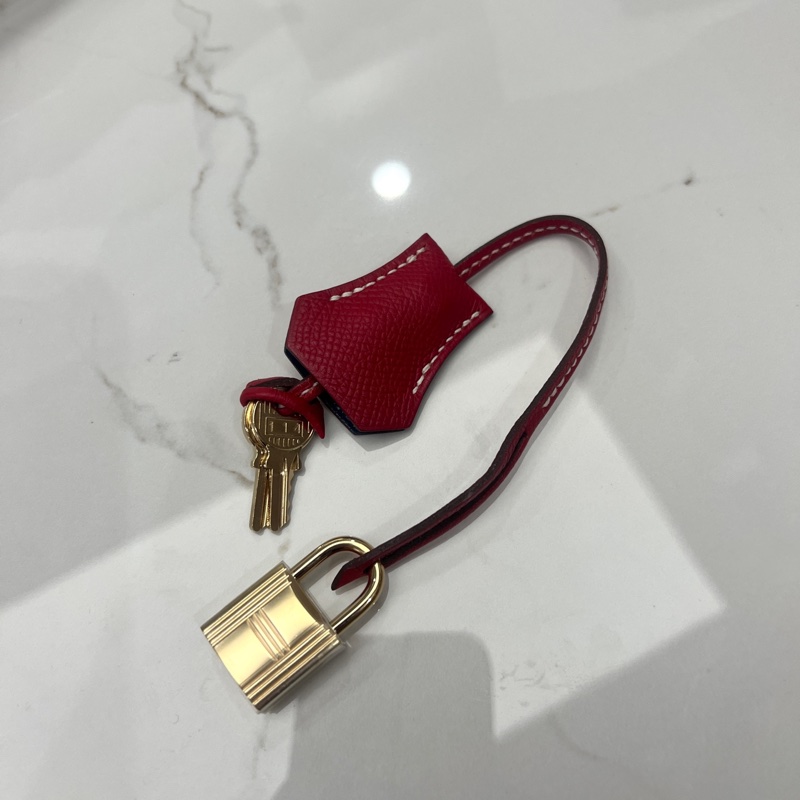 🍁Hermes愛馬仕紅金Kelly28 框P espom皮-16