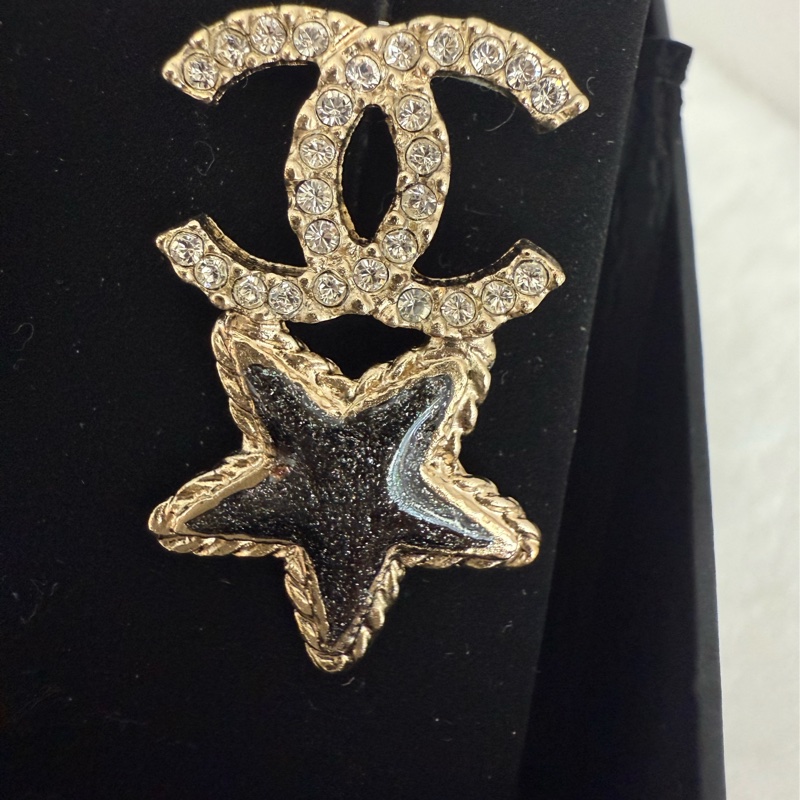 二手CHANEL金色水鑽c logo星星+愛心針式耳環A20S-3