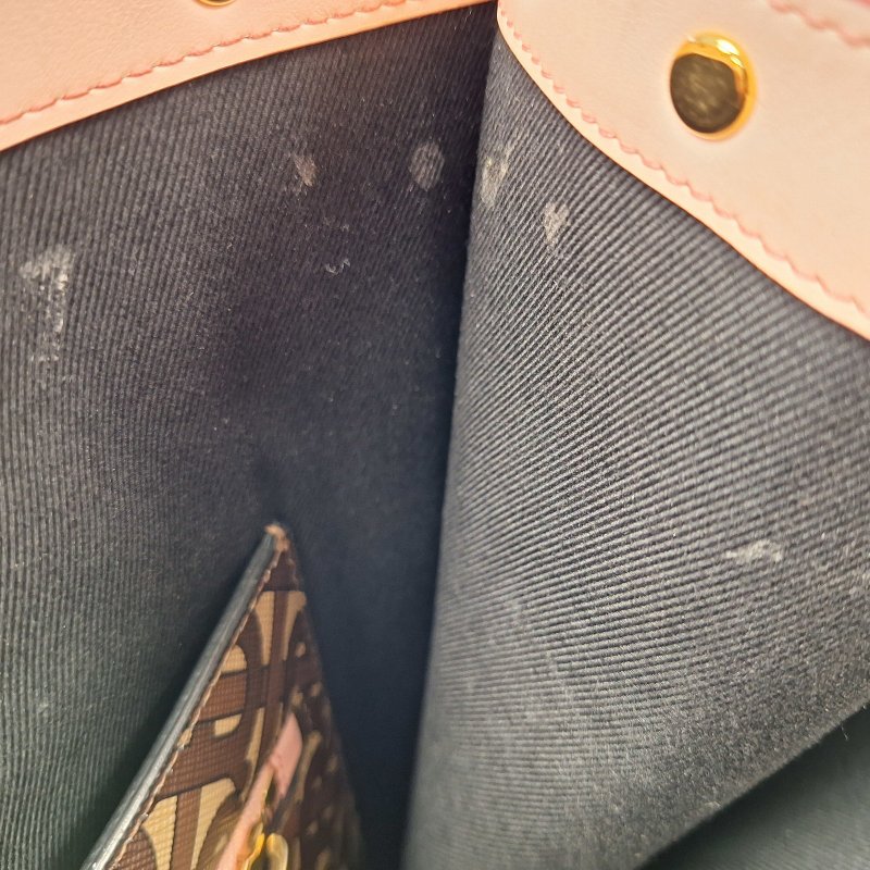 BURBERRY 塗層帆布Tote Bag金扣肩背袋-23