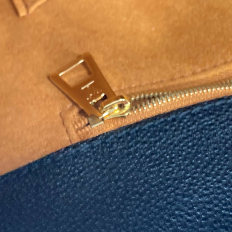 LOUIS VUITTON M44925 Monogram Empreinte On the Go GM 兩用皮革肩背包/托特包，黑色-17