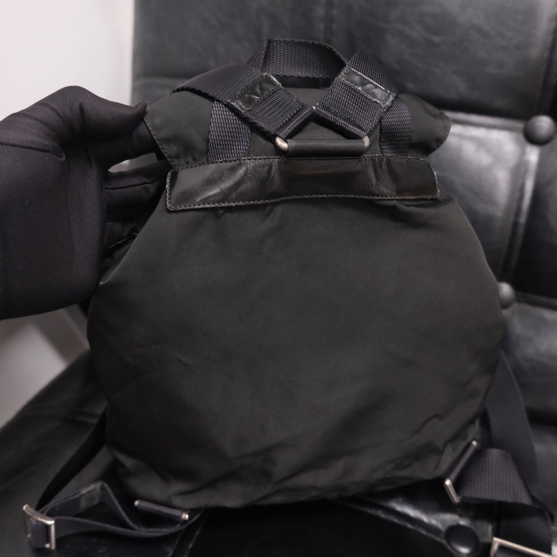 Prada Nylon Vintage Backpack 25 普拉達中古尼龍背包/書包-2