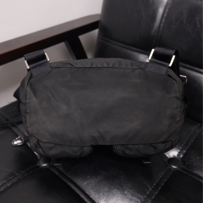 Prada Nylon Vintage Backpack 25 普拉達中古尼龍背包/書包-3