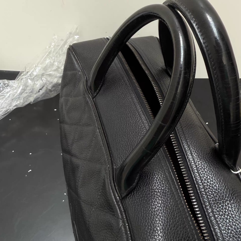 Chanel香奈兒中古款黑色魚子醬手提包保齡球包 無配件 無卡-6