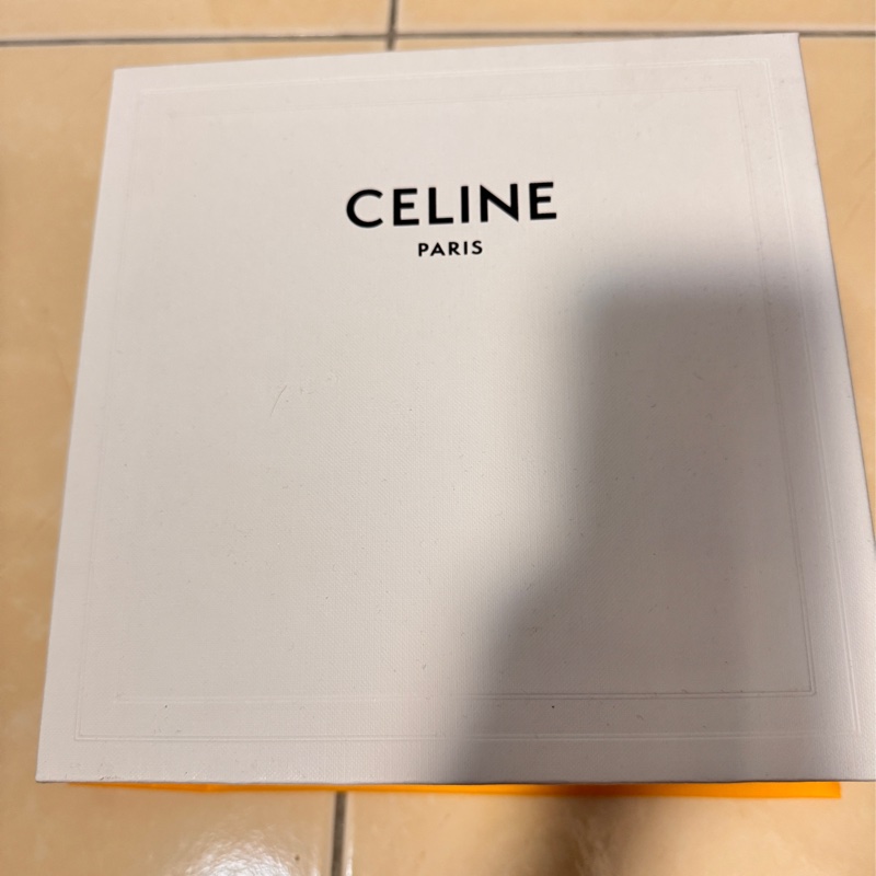 CELINE經典小牛皮貝殼包(閒置品未使用過)-6