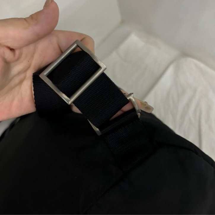 Prada後背包 尺寸30*16*38-1