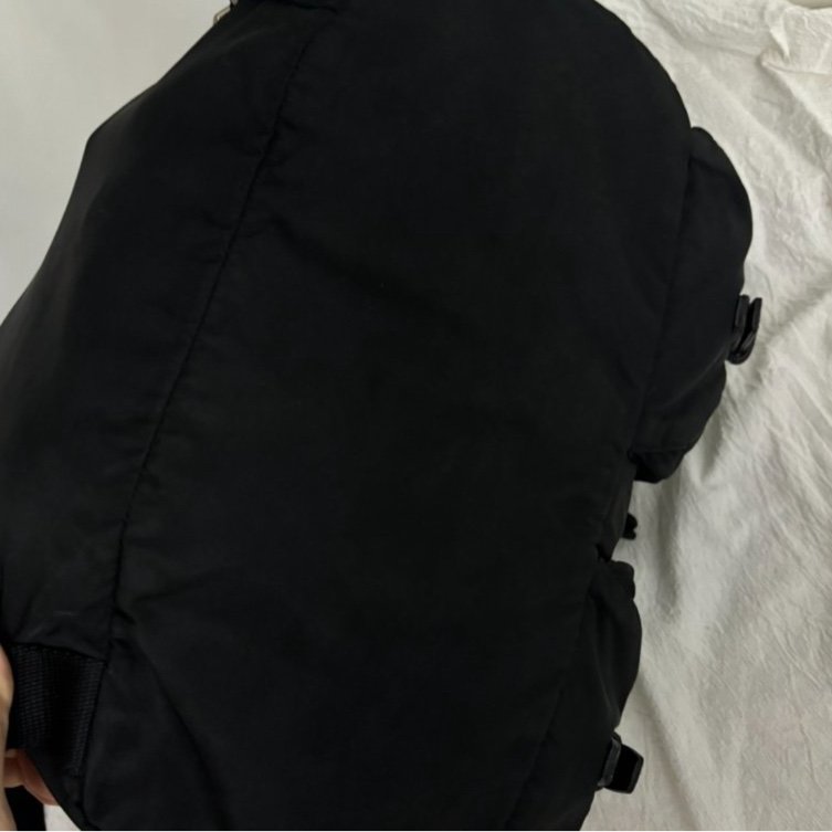 Prada後背包 尺寸30*16*38-2