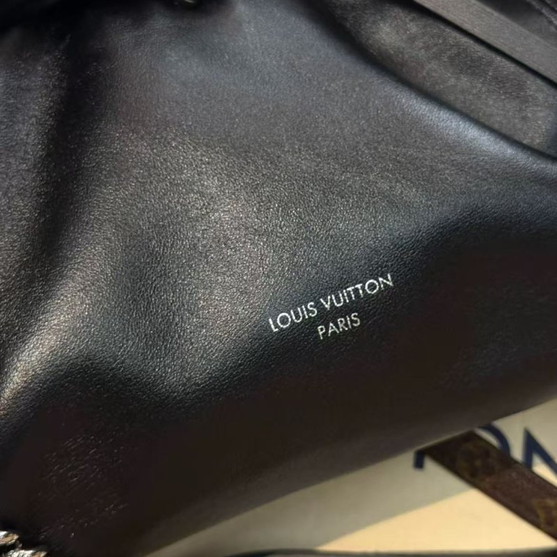 Lv Carryall vibe bb 黑武士羊皮carryall 全新配件塵袋盒子-1