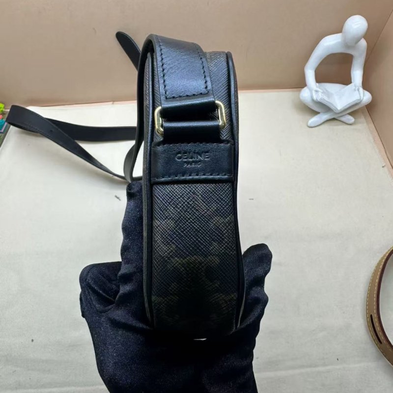 Celine 印花中號郵差包 99新配件塵袋-2