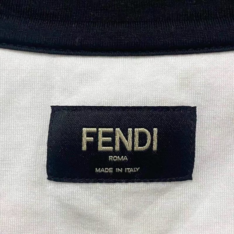 FENDI 刺繡logo 短袖 S號 胸圍106衣長70 99新-2