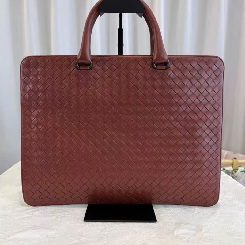 BV 編織手提斜背公事包37*28*3 98新 配件無-7