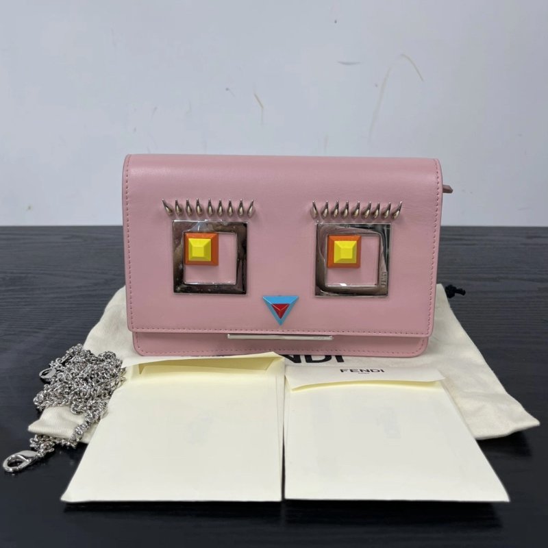 FENDI 粉色小鳥眼睛WOC肩背斜背鏈條包16.5*11*3.5 全新閒置配件塵袋-0