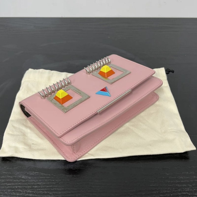 FENDI 粉色小鳥眼睛WOC肩背斜背鏈條包16.5*11*3.5 全新閒置配件塵袋-3