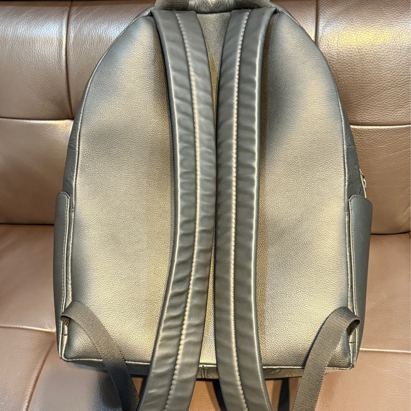 LV壓印男後背包M46553-3