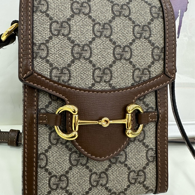 Gucci古馳 老花Horsebit 1955系列直式手機包 尺寸10.5*16*4cm-1