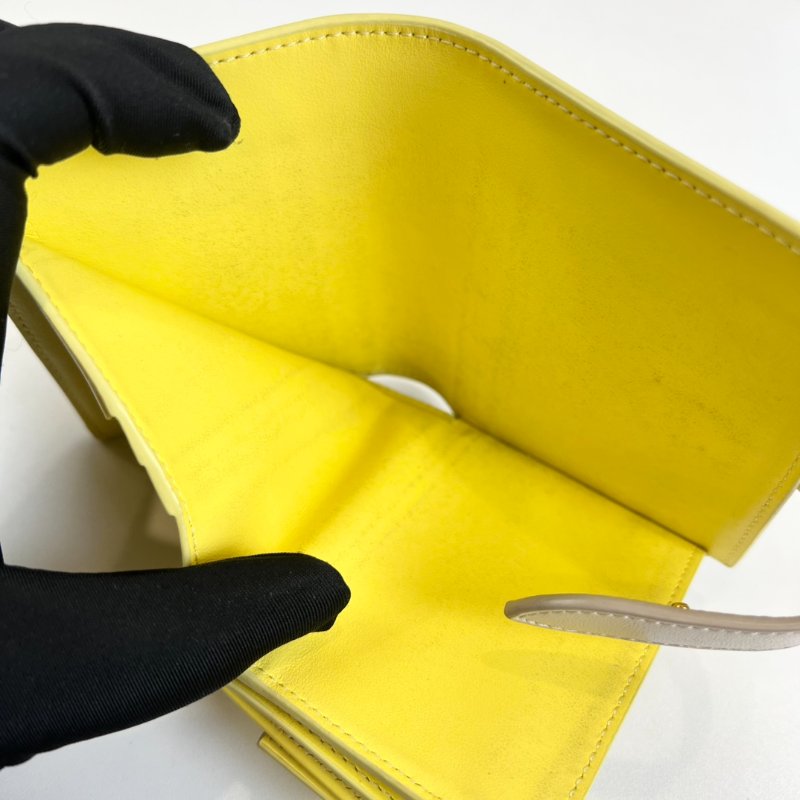 CELINE 黃拚灰釦式短夾-4