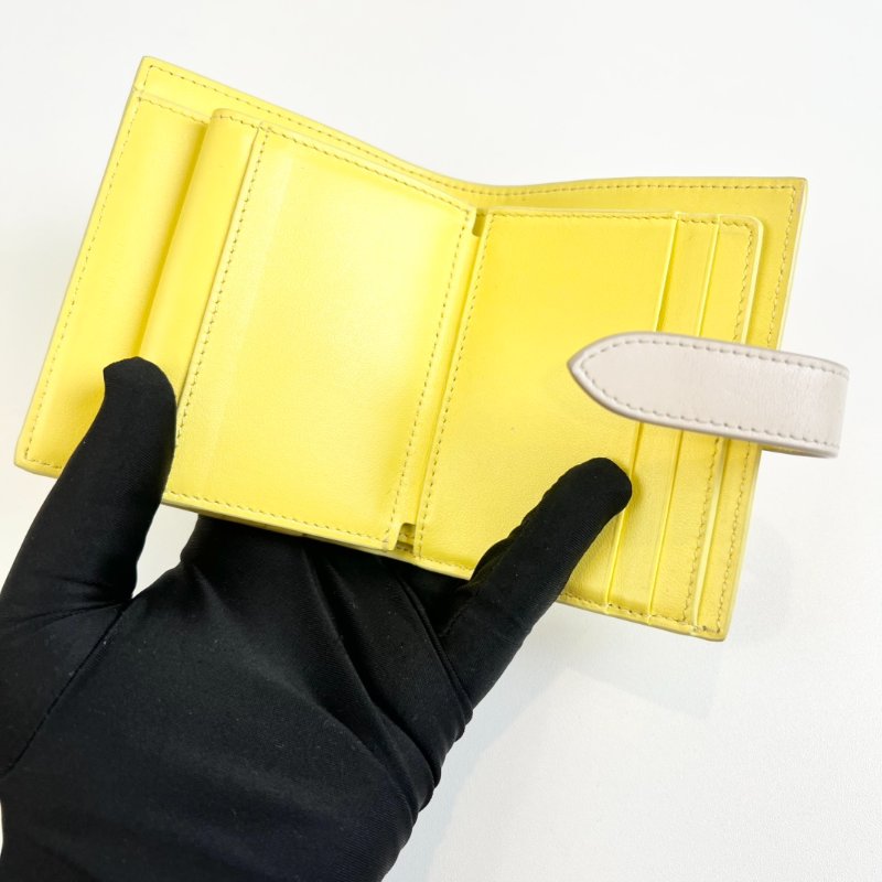 CELINE 黃拚灰釦式短夾-7