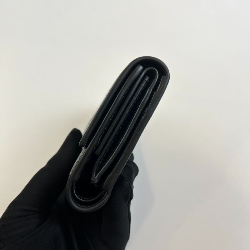 CELINE 黑三折釦式短夾-2