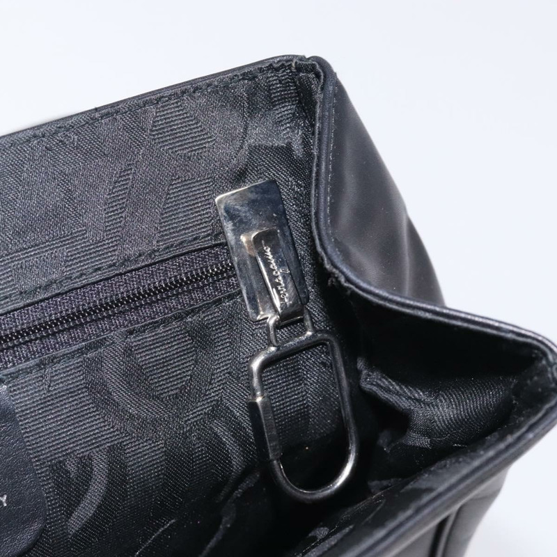 【日本直送】Salvatore Ferragamo Gancini 單肩包 皮革 黑色 銀色 正品 gh280-10