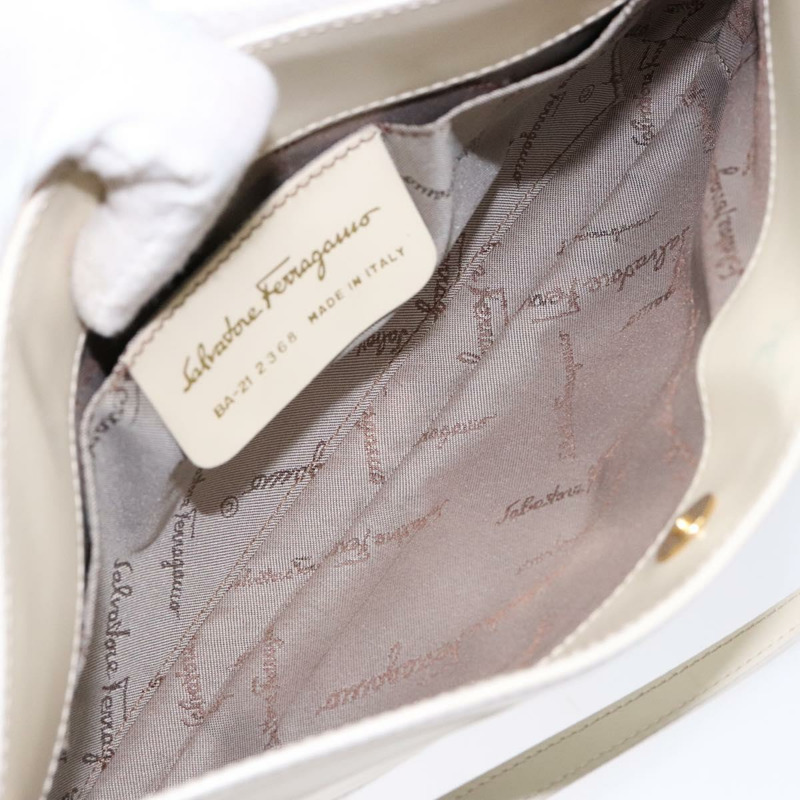 【日本直送】Salvatore Ferragamo 手提包 漆皮 米色 金色 正品 sw1286-10