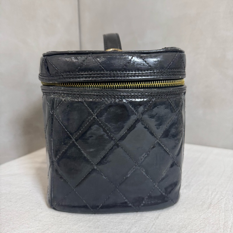 Chanel 黑色漆皮 大號手提化妝包-4