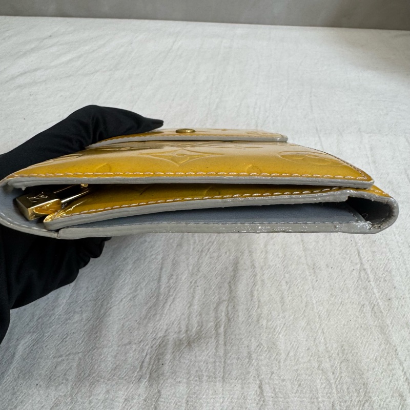 Louis Vuitton 黃色漆皮多功能皮夾腰包-8