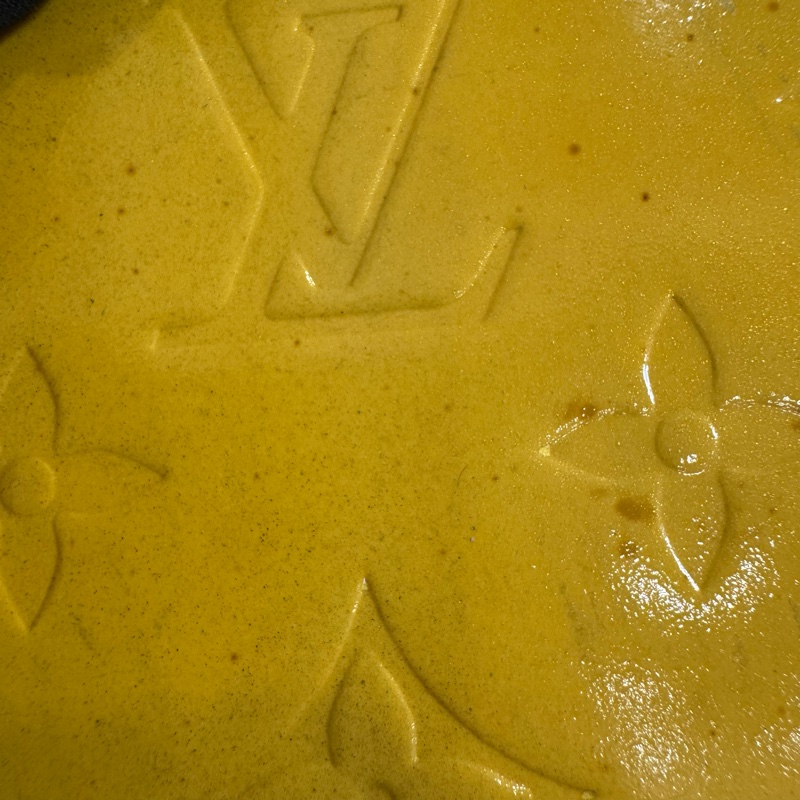 Louis Vuitton 黃色漆皮多功能皮夾腰包-13