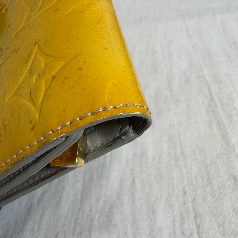 Louis Vuitton 黃色漆皮多功能皮夾腰包-21