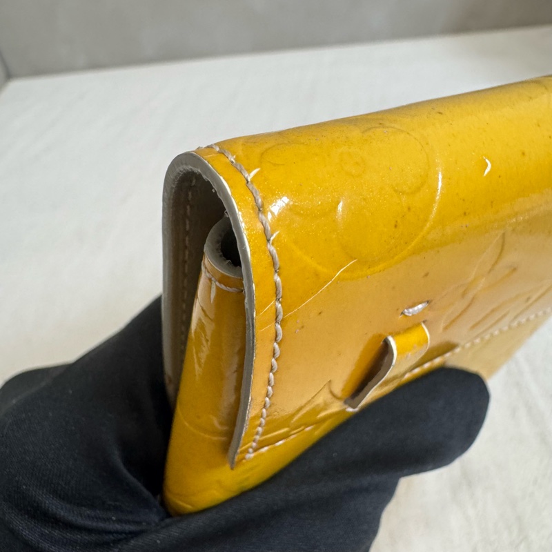 Louis Vuitton 黃色漆皮多功能皮夾腰包-22