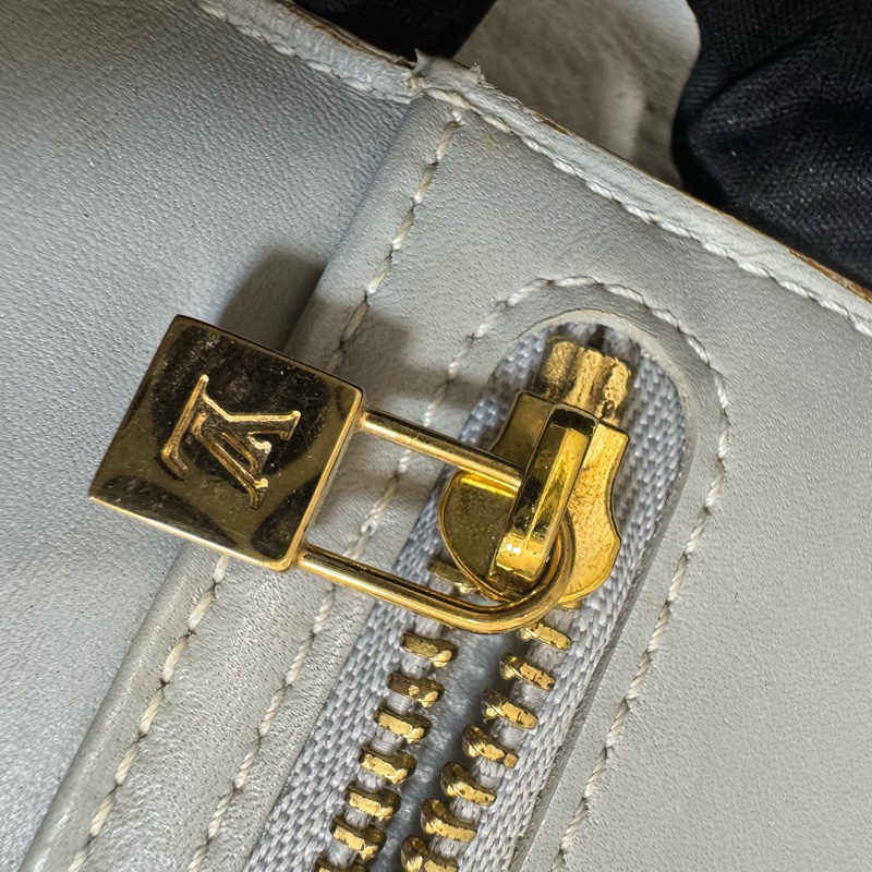 Louis Vuitton 黃色漆皮多功能皮夾腰包-28