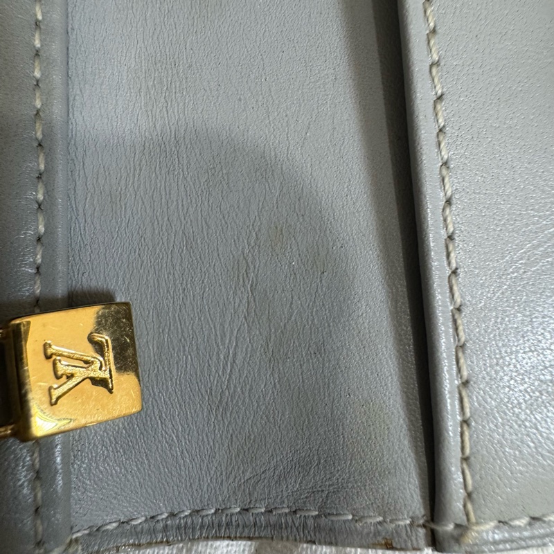 Louis Vuitton 黃色漆皮多功能皮夾腰包-32