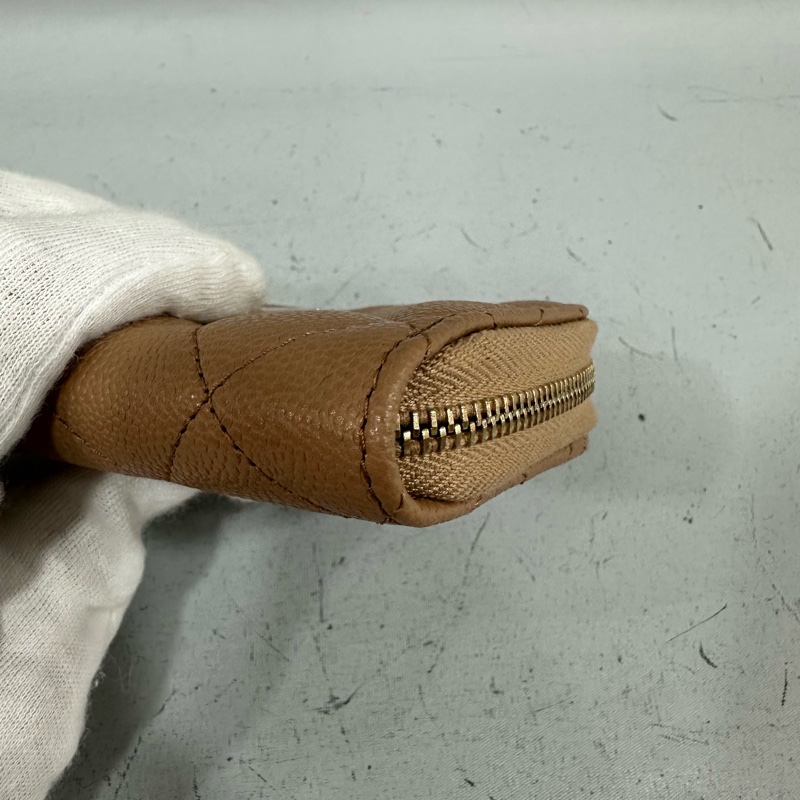 Chanel ap3050 奶茶荔枝皮淡金釦拉鍊卡夾包-5