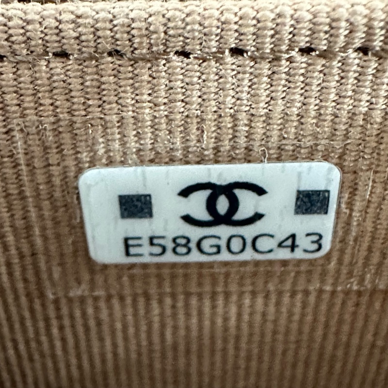 Chanel ap3050 奶茶荔枝皮淡金釦拉鍊卡夾包-14