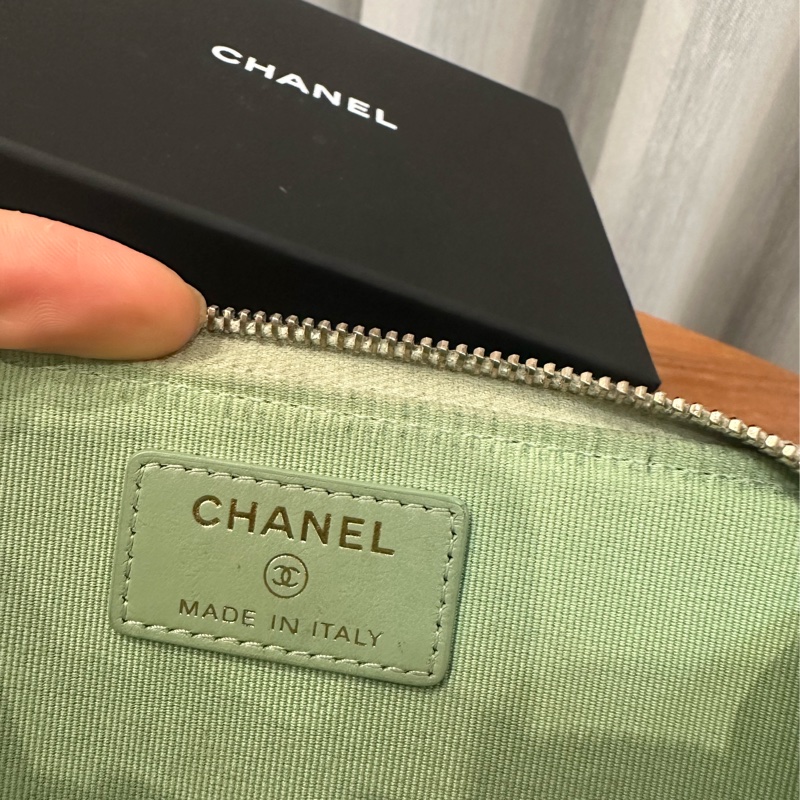 香奈兒Chanel 可可愛愛很好用的荔枝皮爆款抹茶綠🍵/薄荷綠 L型卡包-4