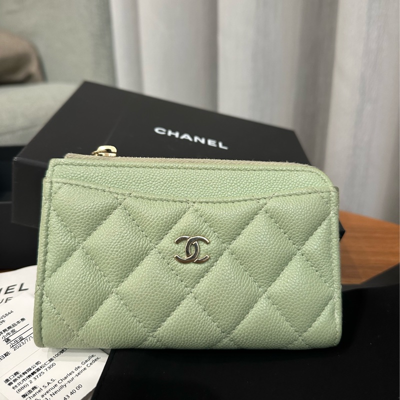 香奈兒Chanel 可可愛愛很好用的荔枝皮爆款抹茶綠🍵/薄荷綠 L型卡包-5