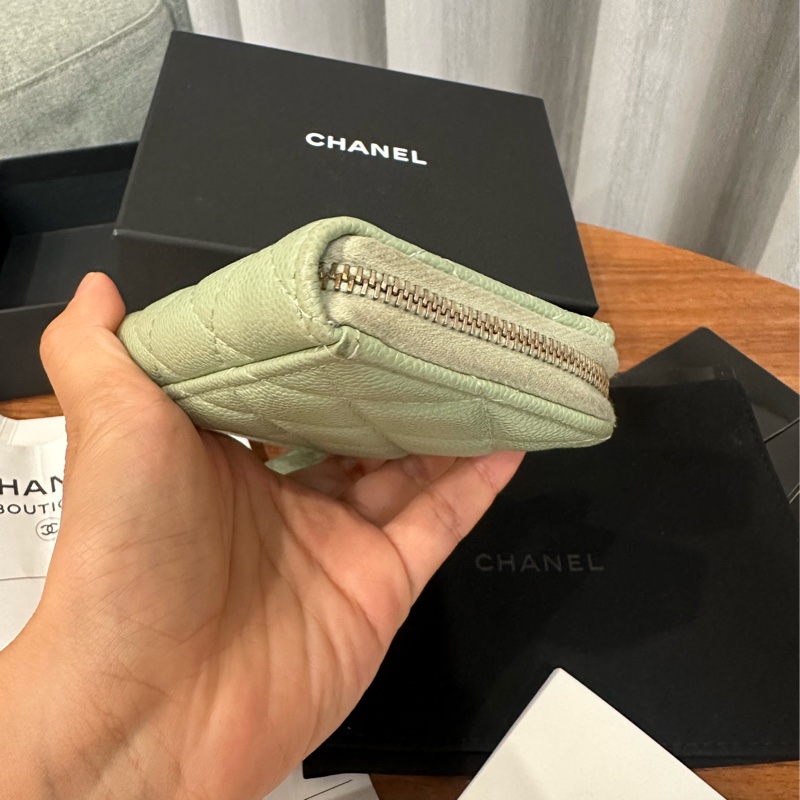 香奈兒Chanel 可可愛愛很好用的荔枝皮爆款抹茶綠🍵/薄荷綠 L型卡包-8