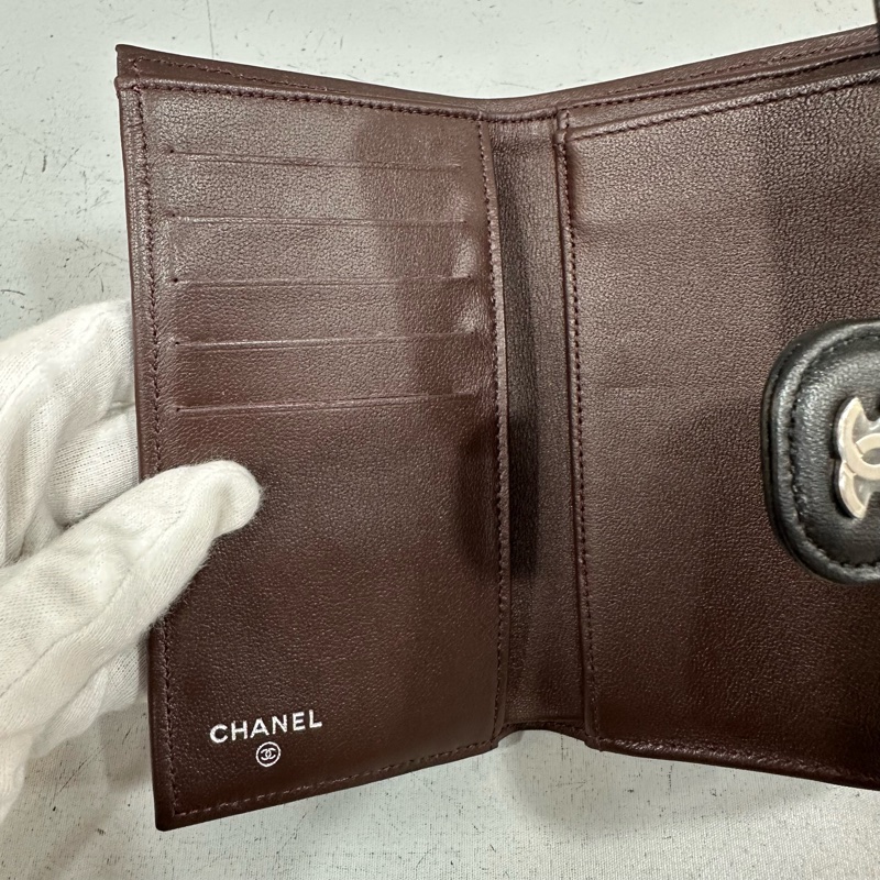 Chanel Ap0232 黑羊皮銀釦CF中夾-21