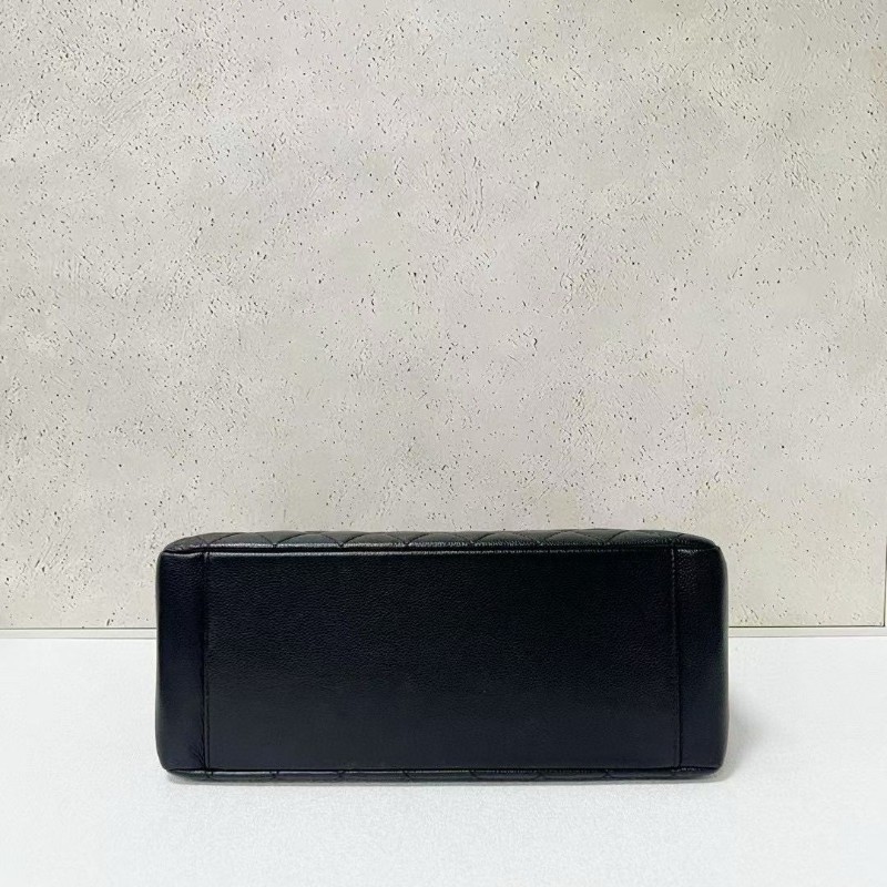 Chanel gst-4