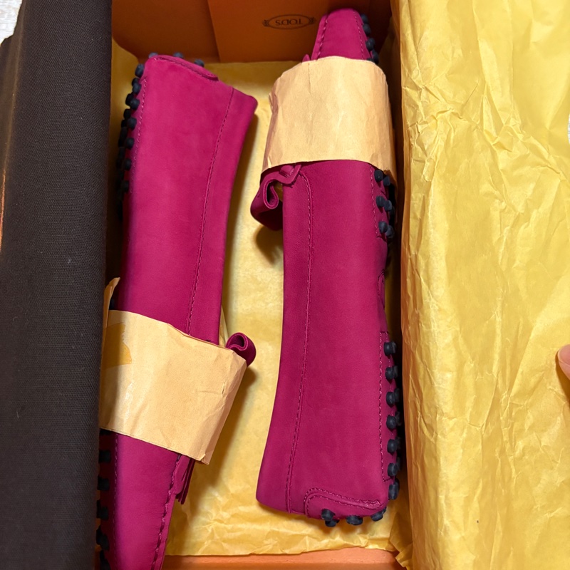 Tod’s豆豆鞋 高質感流蘇飾扣-4