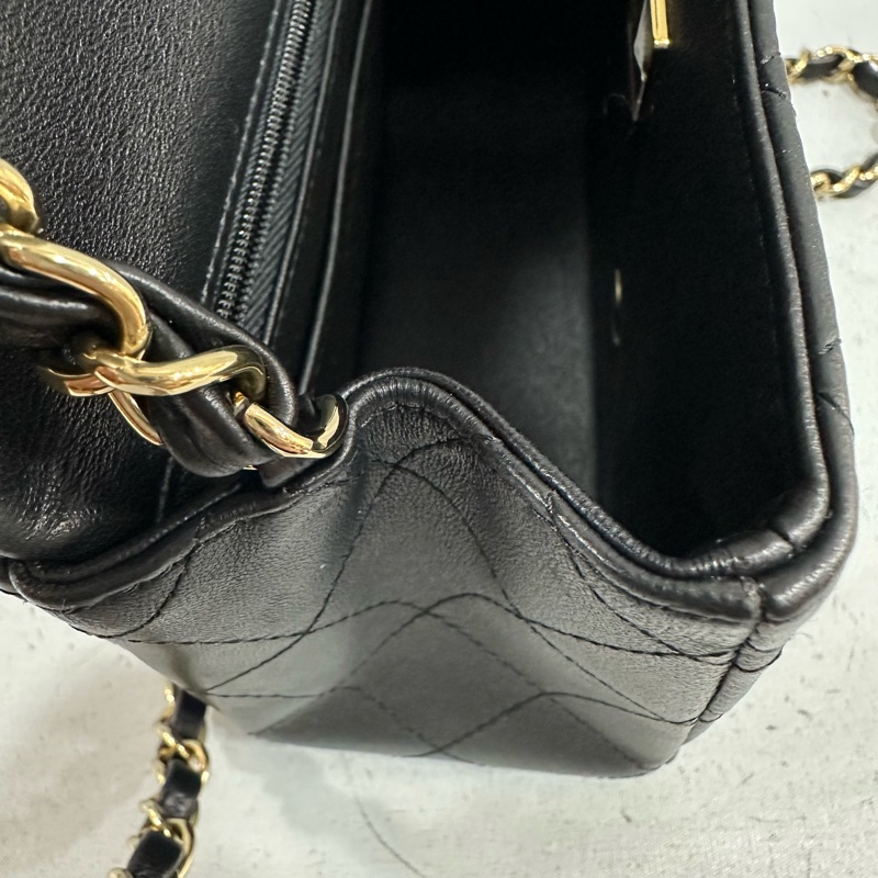 Chanel A35200 黑羊皮金釦方胖子 mini coco 17-24