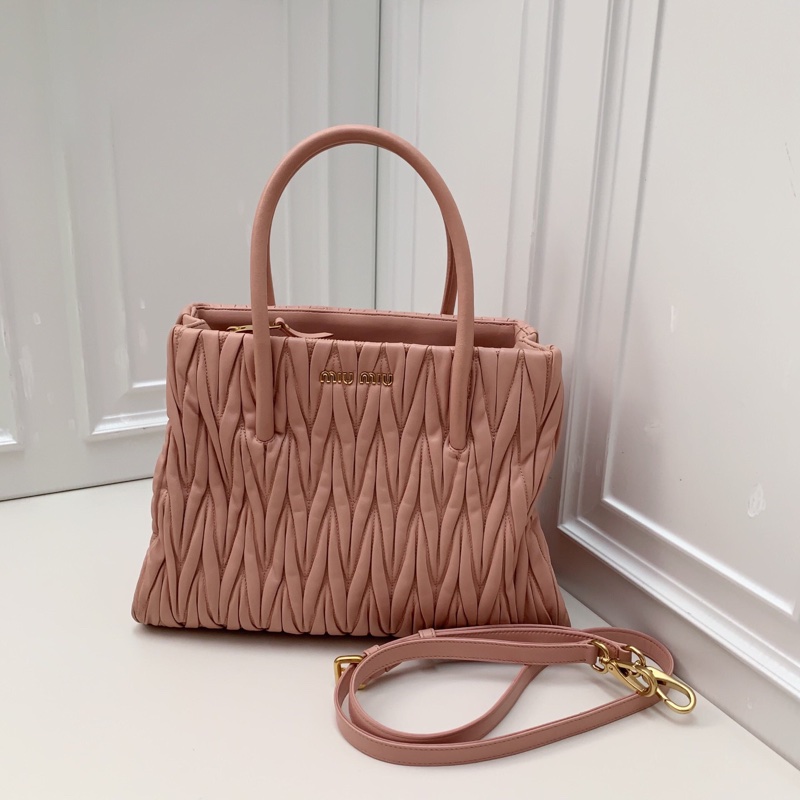 98新MIUMIU謬謬藕粉色全皮手提包 滿滿少女心-0