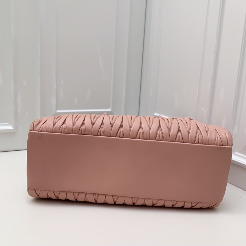 98新MIUMIU謬謬藕粉色全皮手提包 滿滿少女心-4