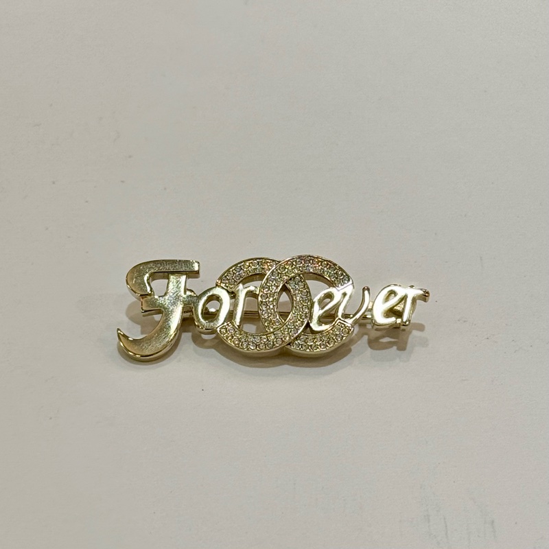 CHANEL金色FOREVER水鑽雙C胸針-2