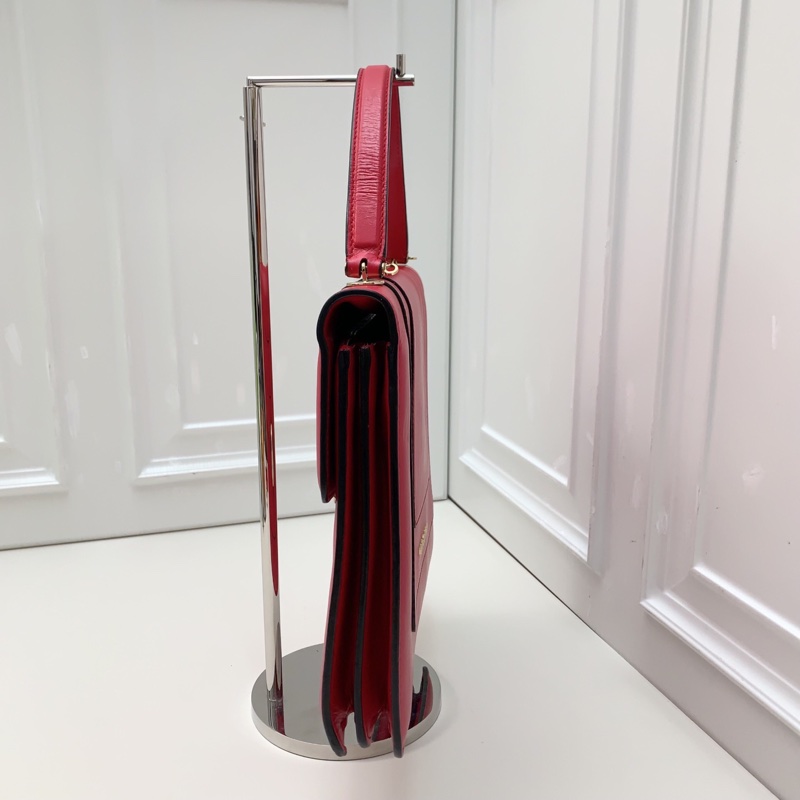 98新寶格麗BVLGARI玫粉色蛇頭包 皮質觸感光滑-3