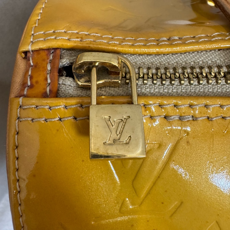 Louis Vuitton 黃色漆皮圓筒包-18