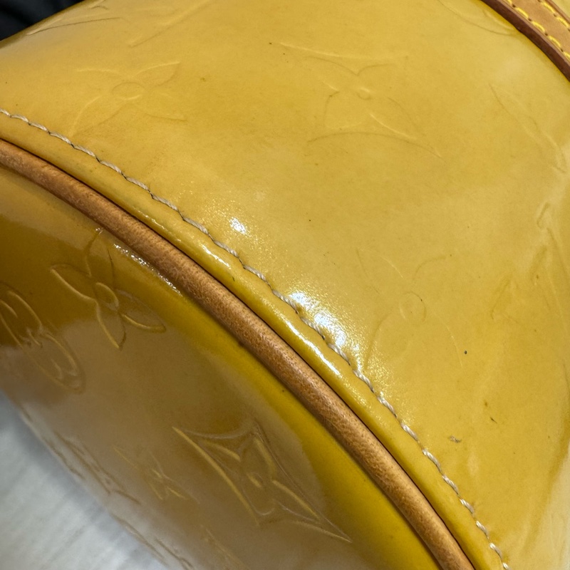 Louis Vuitton 黃色漆皮圓筒包-24