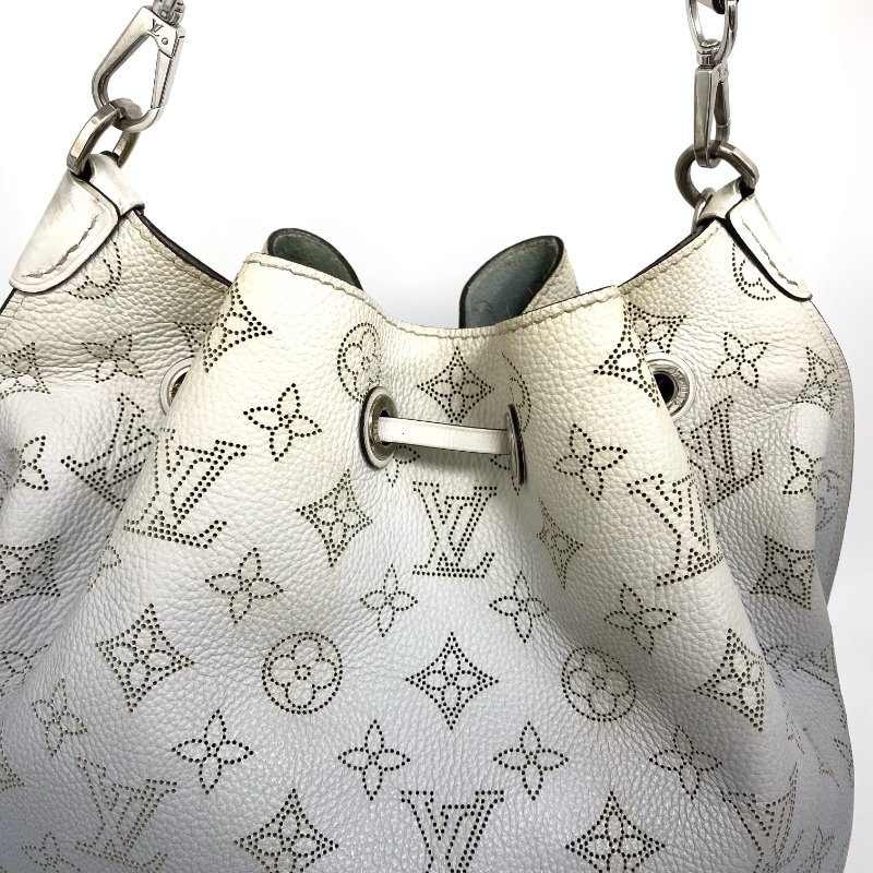 △ Louis Vuitton 路易威登 Muiria Mahina Light Blue Perforated Calfskin 2Way Bag M57853 淺藍色穿孔小牛皮兩用袋 M57853 -257016910-8