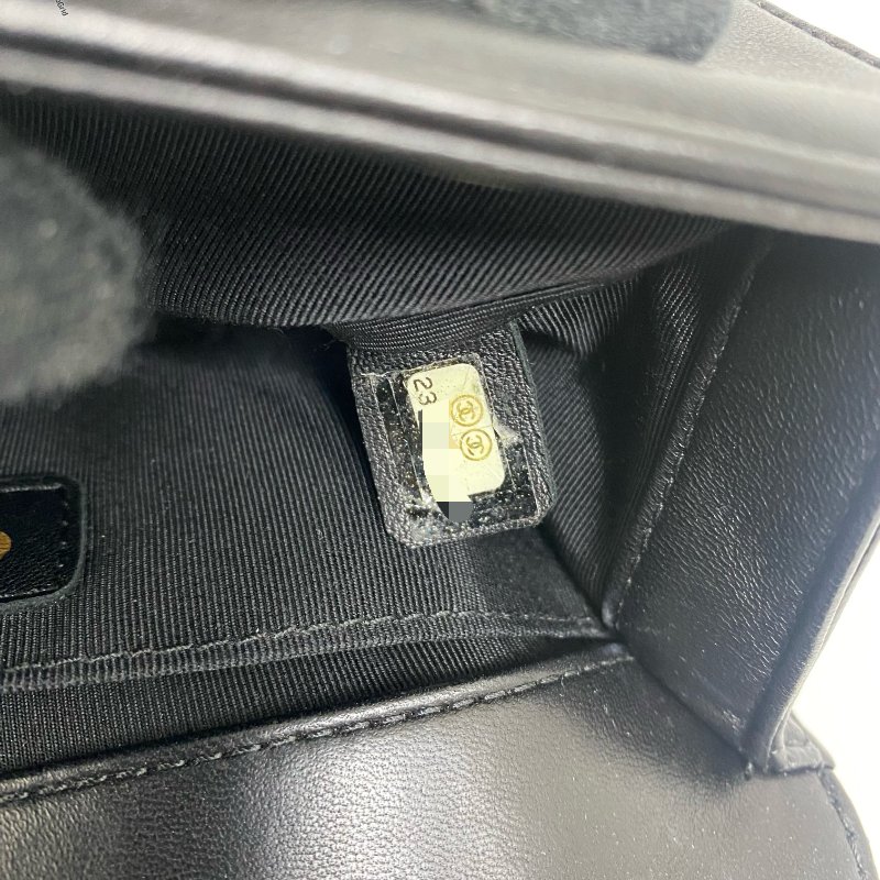 △ Chanel 香奈兒 Small Boy Black Lambskin Gold Tone Metal Chain Shoulder Bag No.23 A67085 黑色小羊皮金色金屬鏈條肩背袋 No.23 A67085 -257016905-20